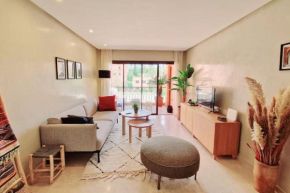Appartement raffiné idéalement situé avec piscine